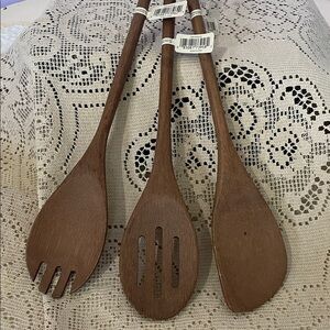 Wooden Kitchen Utensil Set - Brown set of (3) new Gibson home